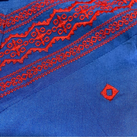 NWT Skies Are Blue Red Embroidered Tie Camisole Tank Top Women Medium - Picture 3 of 6